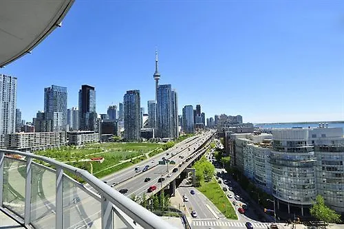 Hydewest - Dan Leckie Way Hotel Toronto